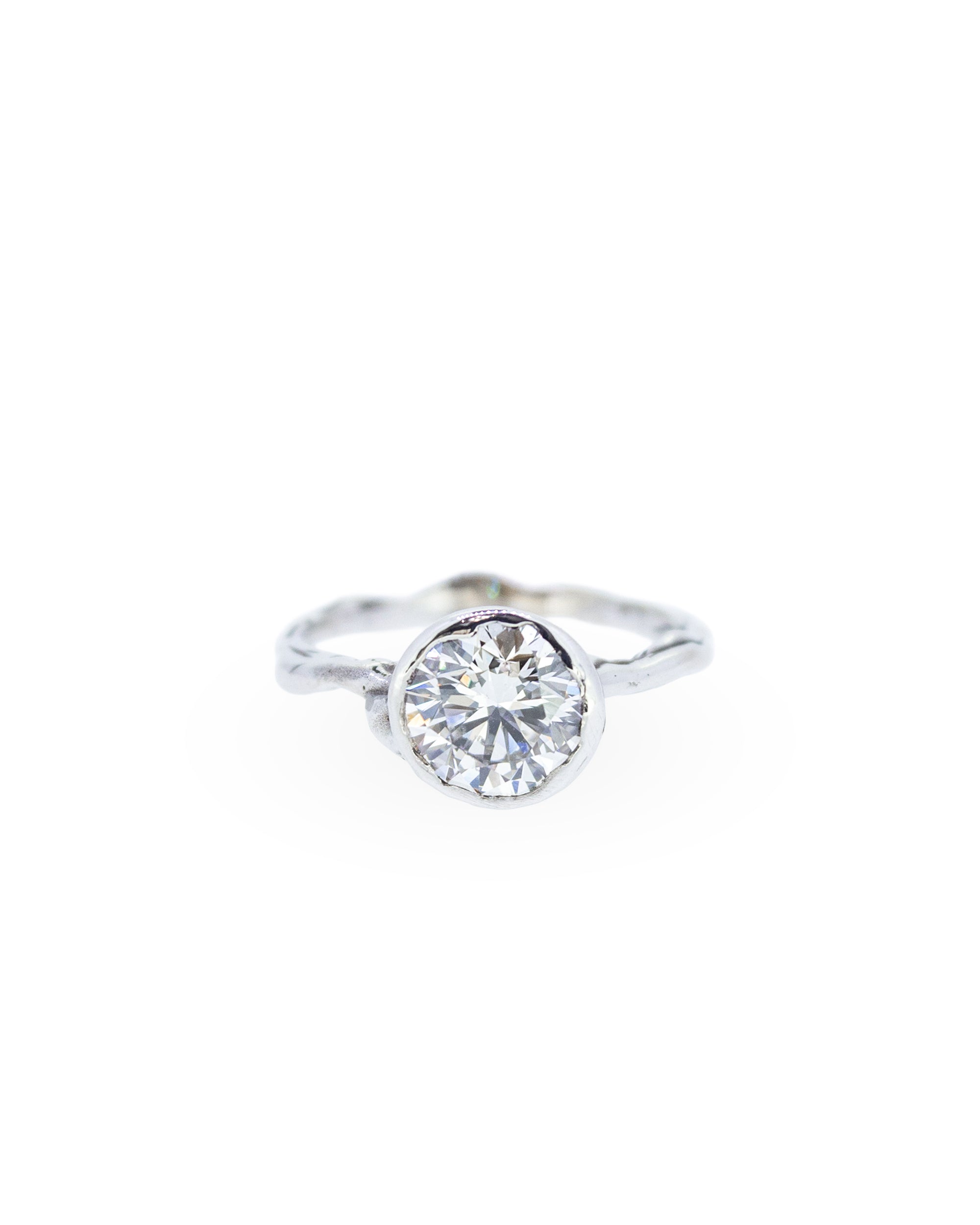 Brilliant Cut Diamond Ring in 18k White Gold