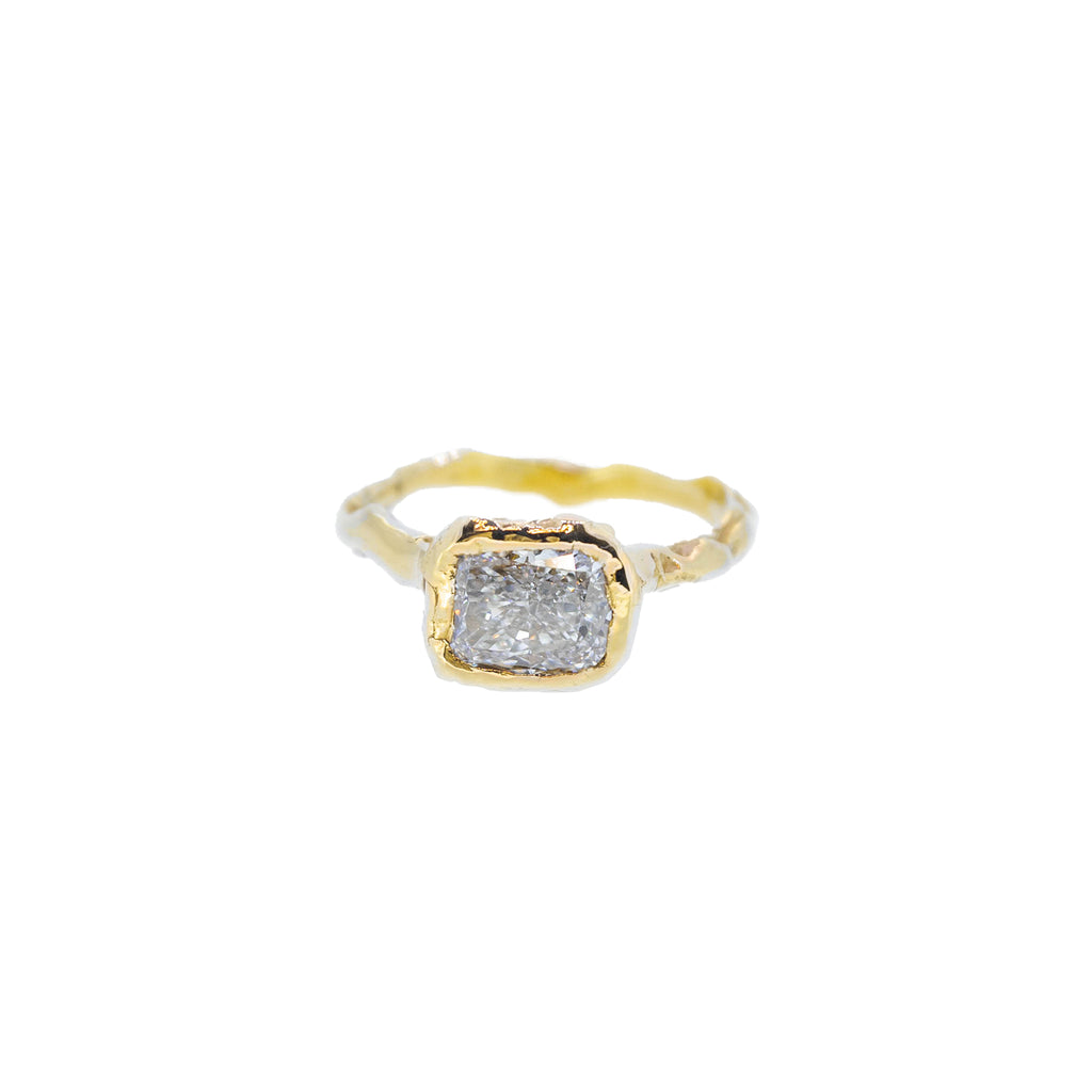 Radiant Cut Diamond 18k Gold Ring
